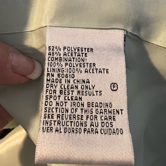 Albert Nipon Special Occasion Suit - Picture 10 of 10